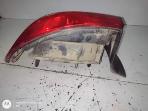 Foto de PILOTO TRASERO DERECHO RENAULT LAGUNA II (BG0) 1.9 dCi Diesel FAP (131 CV / 96 KW) referencia 8200262668 foto 4