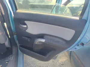 Foto de GUARNECIDO PUERTA TRASERA DERECHA CITROEN C3 1.4  (73 CV / 54 KW) referencia 9330E7