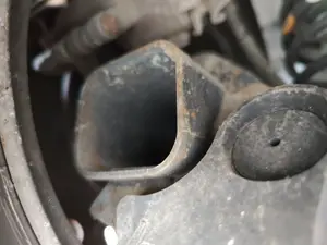Foto de MANGUETA TRASERA IZQUIERDA RENAULT MEGANE II BERLINA 5P 1.5 dCi Diesel (101 CV / 74 KW)