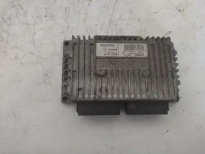 Foto de CENTRALITA MOTOR UCE RENAULT CLIO II FASE I (B/CB0) 1.4 16V (98 CV / 72 KW) referencia 8200112119