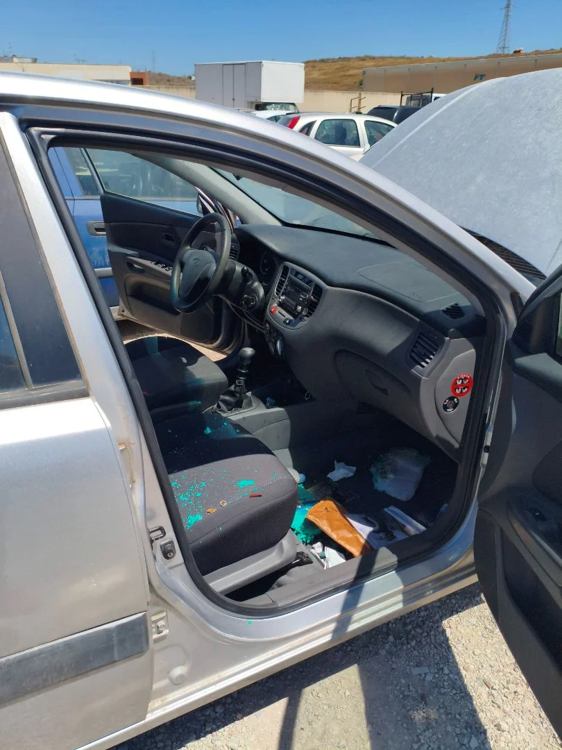 Foto de GOMAS CONTORNO PUERTA KIA RIO (JB) 1.5 CRDi (110 CV / 81 KW) referencia 863721G001