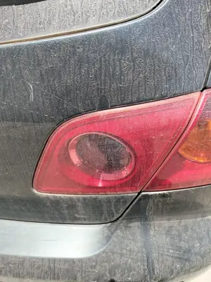 Foto de PILOTO TRASERO DERECHO INTERIOR MAZDA 3 BERLINA (BK) 1.6 16V CAT (105 CV / 77 KW)
