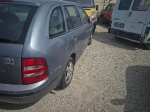 Foto de TAPA EXTERIOR COMBUSTIBLE SKODA FABIA COMBI (6Y5) 1.9 TDI (101 CV / 74 KW) referencia 6Y9809857  FKZ