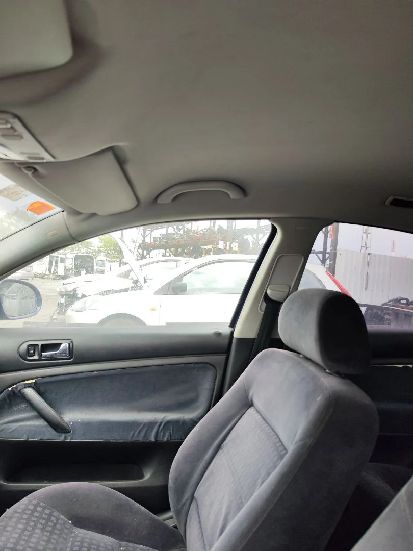 Foto de ASIDERO TECHO DELANTERO DERECHO VOLKSWAGEN PASSAT BERLINA (3B3) 1.9 TDI (131 CV / 96 KW) referencia 3B0857607  FKZ