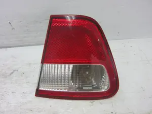 Foto de PILOTO TRASERO DERECHO INTERIOR SEAT CORDOBA BERLINA (6K2) 1.9 SDI (68 CV / 50 KW) referencia 6K5945092F