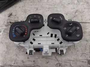 Foto de MANDO CLIMATIZADOR FIAT III PANDA (319) 1.2 CAT (69 CV / 51 KW) referencia 5P6240100