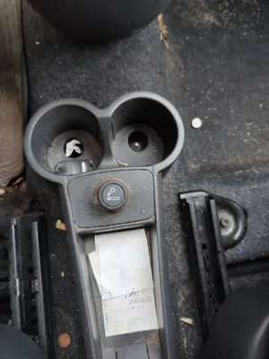 Foto de CENICERO FIAT II PANDA (169) 1.2 CAT (60 CV / 44 KW)