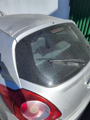 Foto de GOMAS CONTORNO PUERTA FORD KA (CCU) 1.3 TDCi CAT (75 CV / 55 KW)