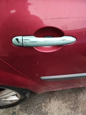 Foto de MANETA EXTERIOR TRASERA DERECHA RENAULT MEGANE II BERLINA 5P 1.5 dCi Diesel (106 CV / 78 KW) referencia 7701474997