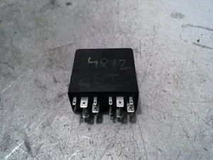 Foto de CENTRALITA LUCES AUDI A3 (8L) 1.9 TDI (101 CV / 74 KW) referencia 4B0919471