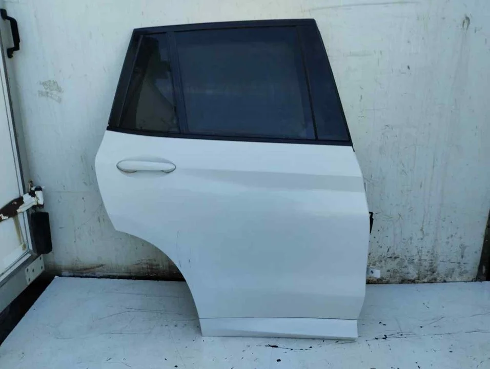 Foto de PUERTA TRASERA DERECHA BMW SERIE X3 (G01) 3.0 24V Turbodiesel (265 CV / 195 KW) referencia 41007465533