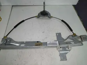 Foto de ELEVALUNAS TRASERO IZQUIERDO PEUGEOT 3008 1.6 HDi FAP CAT (9HZ / DV6TED4) (109 CV / 80 KW) referencia 912358101