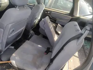 Foto de CINTURON SEGURIDAD TRASERO DERECHO OPEL MERIVA 1.7 16V CDTI (101 CV / 74 KW)