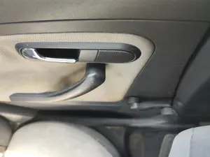 Foto de MANETA ELEVALUNAS TRASERA IZQUIERDA SEAT IBIZA (6L1) 1.9 TDI (101 CV / 74 KW)