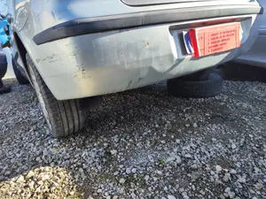 Foto de PARAGOLPES TRASERO RENAULT LAGUNA II (BG0) 1.8 CAT (120 CV / 88 KW) referencia 7701206438 foto 3
