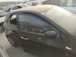 Foto de PUERTA DELANTERA DERECHA KIA PICANTO (TA) 1.0 CAT (65 CV / 48 KW) referencia 760041Y020