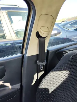 Foto de CINTURON SEGURIDAD DELANTERO DERECHO CITROEN C4 BERLINA 1.6 16V HDi (90 CV / 66 KW) referencia 8974T5