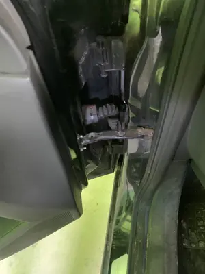 Foto de RETENEDOR PUERTA OPEL ASTRA H CARAVAN 1.9 16V CDTI CAT (Z 19 DTH / LRD) (150 CV / 110 KW)