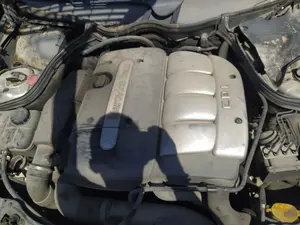 Foto de ALTERNADOR MERCEDES-BENZ CLASE C (BM 203) BERLINA 2.2 CDI CAT (143 CV / 105 KW)