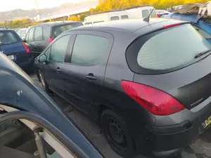 Foto de MANETA EXTERIOR TRASERA IZQUIERDA PEUGEOT 308 1.6 16V HDi (90 CV / 66 KW) referencia 9101GH