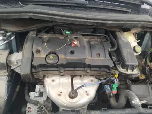 Foto de MOTOR ARRANQUE CITROEN C4 BERLINA 1.6 16V CAT (NFU / TU5JP4) (109 CV / 80 KW) referencia 5802M9