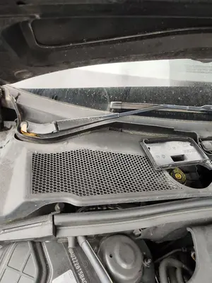 Foto de BRAZO LIMPIA DELANTERO DERECHO AUDI A5 COUPE (8T) 2.0 16V TDI (170 CV / 125 KW) referencia 8T1955408B FKZ