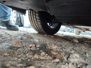 Foto de MANGUETA DELANTERA DERECHA CITROEN C4 BERLINA 1.6 16V HDi FAP (109 CV / 80 KW)