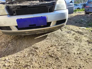 Foto de PARAGOLPES DELANTERO OPEL VECTRA C BERLINA 1.9 CDTI (120 CV / 88 KW)