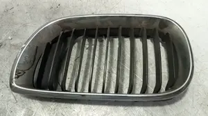 Foto de REJILLA PARAGOLPES IZQUIERDA BMW SERIE 3 BERLINA (E46) 2.0 16V Diesel CAT (150 CV / 110 KW) referencia 51137072129