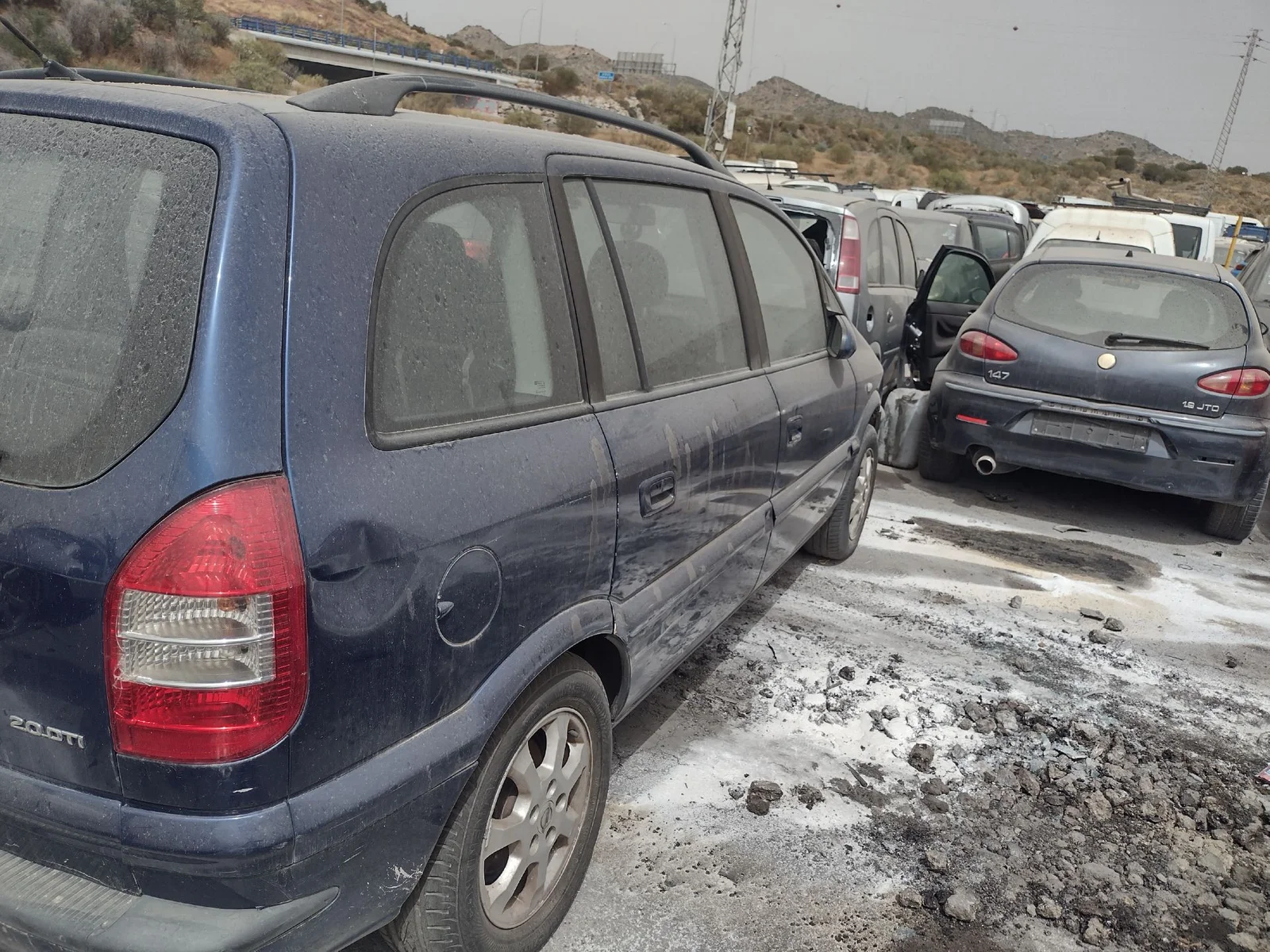 Foto de PARAGOLPES TRASERO OPEL ZAFIRA A 2.0 DTI (101 CV / 74 KW) referencia 9119216
