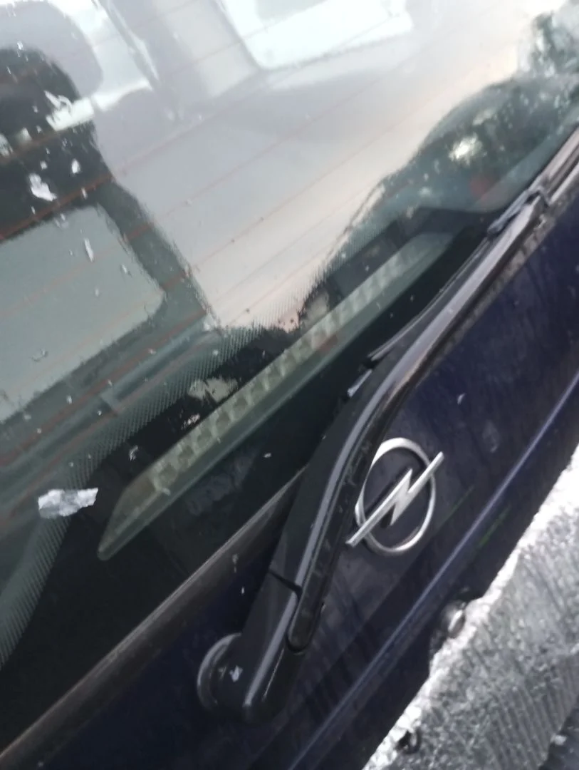 Foto de LUZ CENTRAL DE FRENO OPEL ZAFIRA A 2.0 DTI (101 CV / 74 KW) referencia 9104483