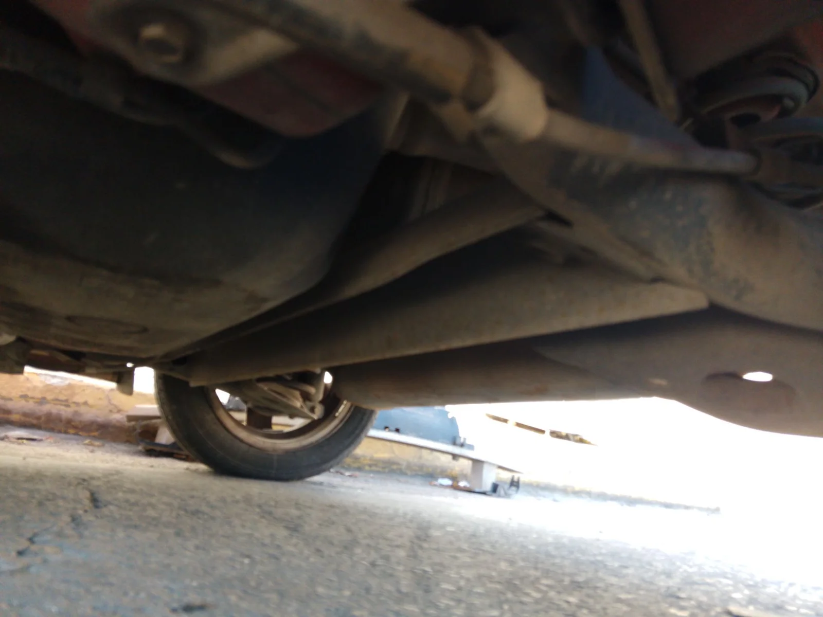 Foto de EJE TRASERO PEUGEOT 107 1.0 CAT (384F) (68 CV / 50 KW) referencia 5148J8