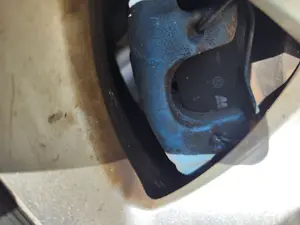 Foto de PINZA DE FRENO TRASERA DERECHA FORD FOCUS CABRIO (CA5) 2.0 TDCi CAT (136 CV / 100 KW) referencia 2080513