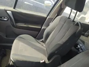 Foto de ASIENTO DELANTERO DERECHO RENAULT SCENIC II (JM) 1.5 dCi Diesel (101 CV / 74 KW)