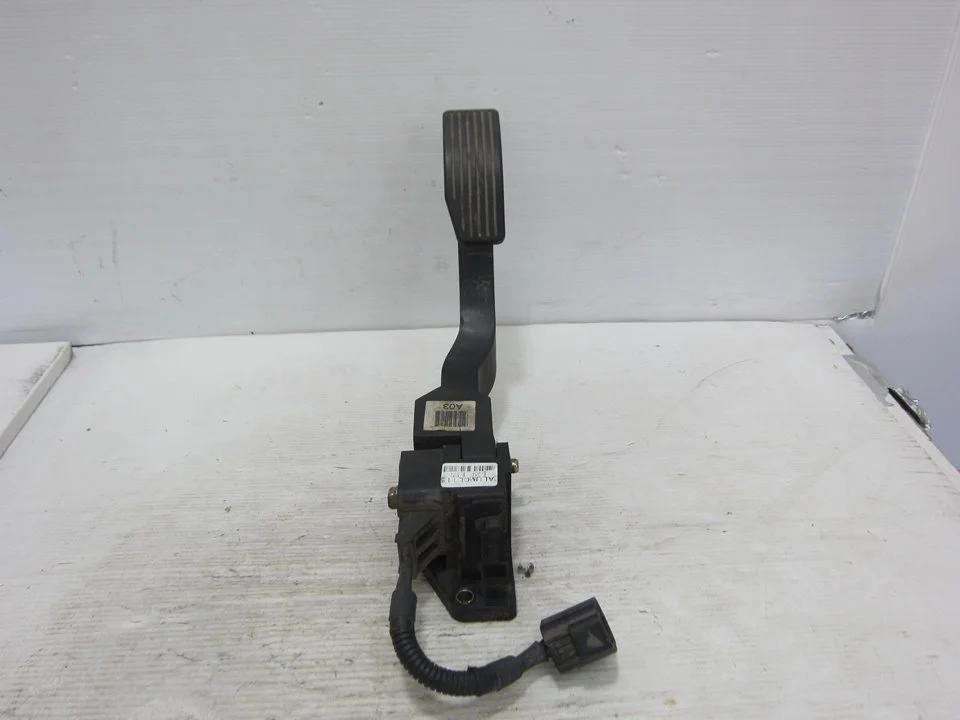 Foto de PEDAL ACELERADOR HYUNDAI MATRIX (FC) 1.5 CRDi CAT (102 CV / 75 KW) referencia 00750414