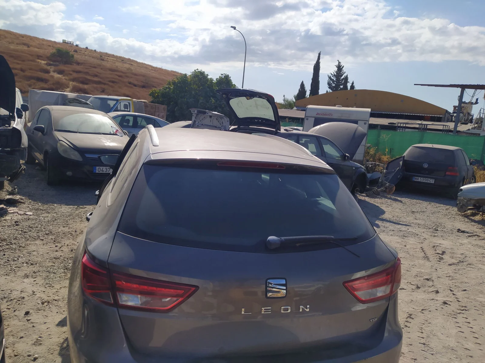 Foto de PILOTO TRASERO IZQUIERDO SEAT LEON ST 5F8 1.6 TDI (105 CV / 77 KW) referencia 5F9945207A