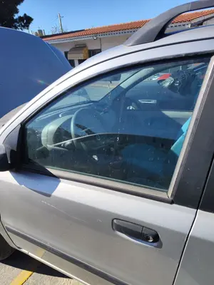 Foto de LUNA DELANTERA IZQUIERDA FIAT II PANDA (169) 1.2 CAT (60 CV / 44 KW) referencia 0051770094