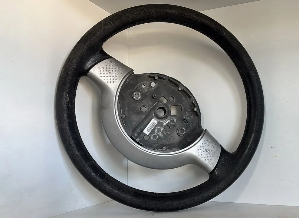 Foto de VOLANTE SMART FORTWO COUPE 0.7 Turbo CAT (61 CV / 45 KW) referencia 0013950V001C22B00