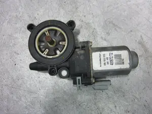 Foto de MOTOR ELEVALUNAS DELANTERO DERECHO AIXAN 400 A721 (0.4 ) referencia 400672T2 foto 1