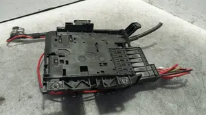 Foto de CAJA RELES / FUSIBLES PORSCHE CAYENNE (TIPO 92A) referencia 7P0937548H foto 3
