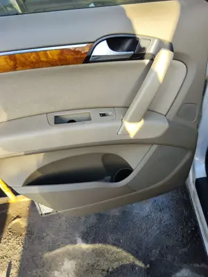 Foto de ELEVALUNAS TRASERO IZQUIERDO AUDI Q7 (4L) 3.0 V6 24V TDI (233 CV / 171 KW) referencia 4L0839461D