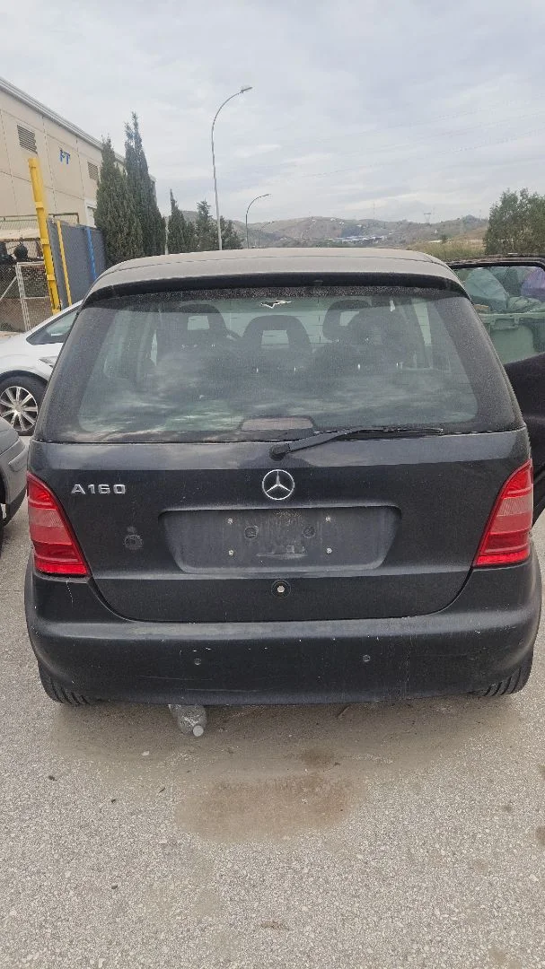 Foto de PORTON TRASERO MERCEDES-BENZ CLASE A (BM 168) 1.6 CAT (102 CV / 75 KW) referencia A1687405205