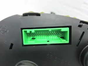 Foto de CUADRO INSTRUMENTOS SEAT IBIZA (6K1) 1.4 (60 CV / 44 KW) referencia 88311292 foto 8