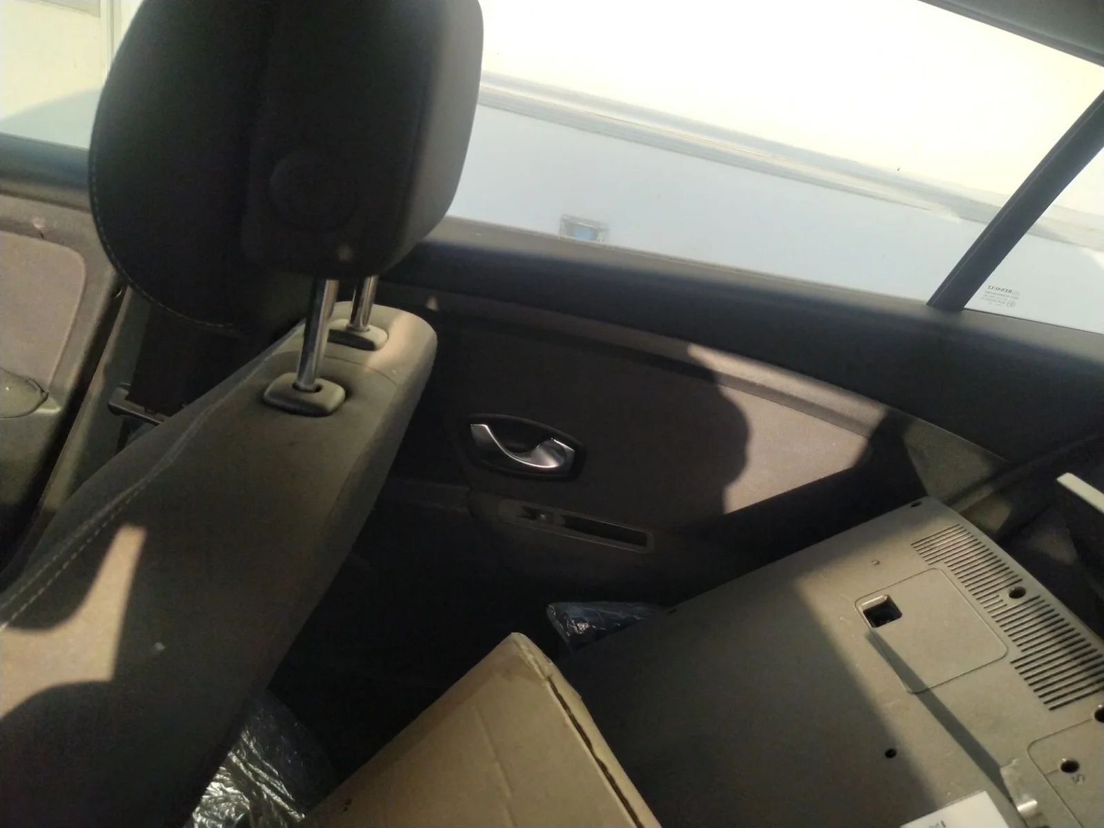 Foto de ELEVALUNAS TRASERO DERECHO RENAULT MEGANE III SPORT TOURER 1.9 dCi Diesel (131 CV / 96 KW) referencia 827200008R