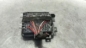 Foto de CAJA RELES / FUSIBLES PORSCHE CAYENNE (TIPO 92A) 4.8 V8 CAT (400 CV / 294 KW) referencia 7L0937603A foto 3