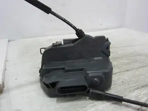 Foto de CERRADURA PUERTA TRASERA IZQUIERDA RENAULT SCENIC II (JM) 1.5 dCi Diesel (106 CV / 78 KW) referencia 110071230G1