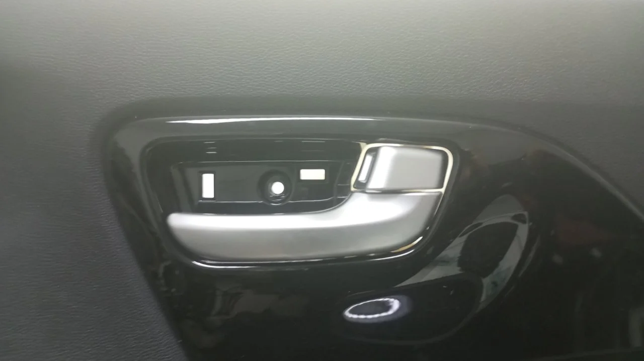 Foto de MANETA INTERIOR DELANTERA DERECHA KIA NIRO (SG2) Híbrido 104 kW (1.6 Ltr. - 77 kW) (141 CV / 104 KW) referencia 82620G5010