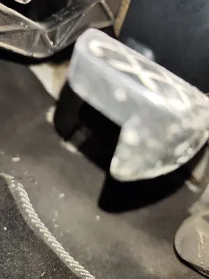 Foto de POTENCIOMETRO PEDAL AUDI A6 BERLINA (4B2) 2.4 V6 30V (165 CV / 121 KW) referencia 8D1721140B