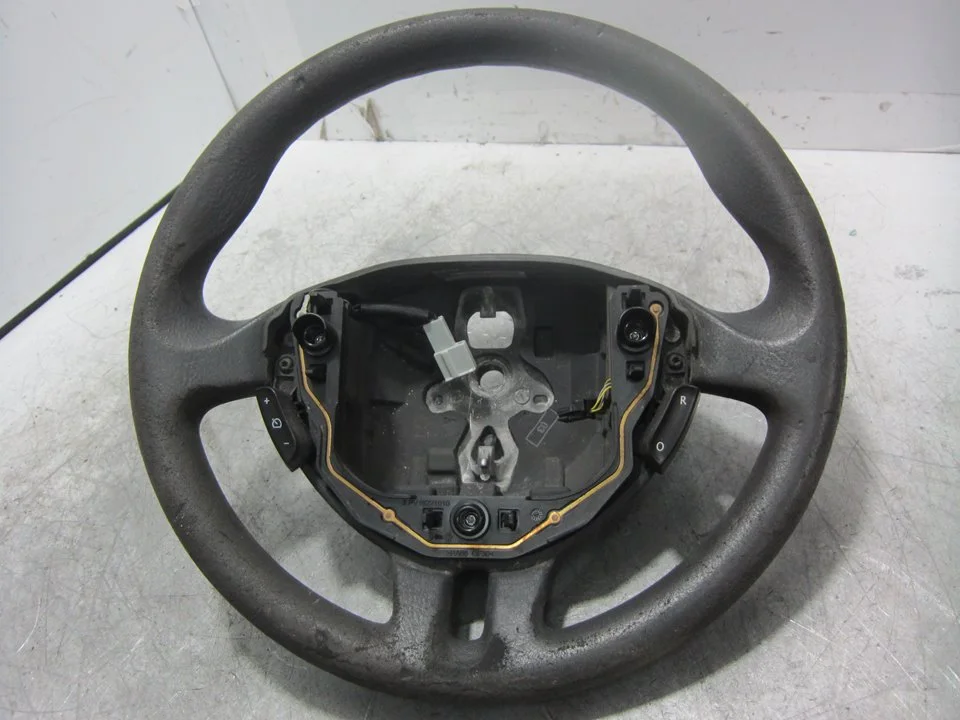 Foto de VOLANTE RENAULT CLIO III 1.2 (75 CV / 55 KW) referencia 8200344080