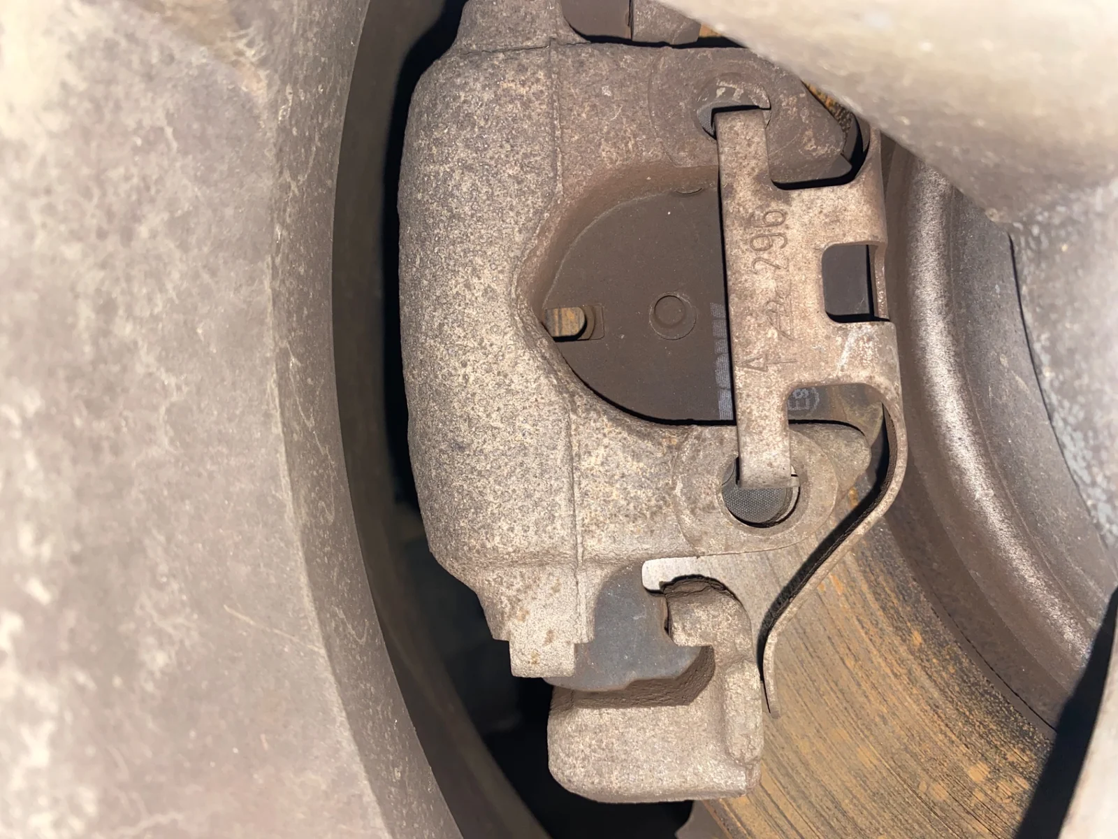 Foto de PINZA DE FRENO TRASERA DERECHA BMW SERIE X3 (E83) 2.0 Turbodiesel CAT (177 CV / 130 KW) referencia 34216765884